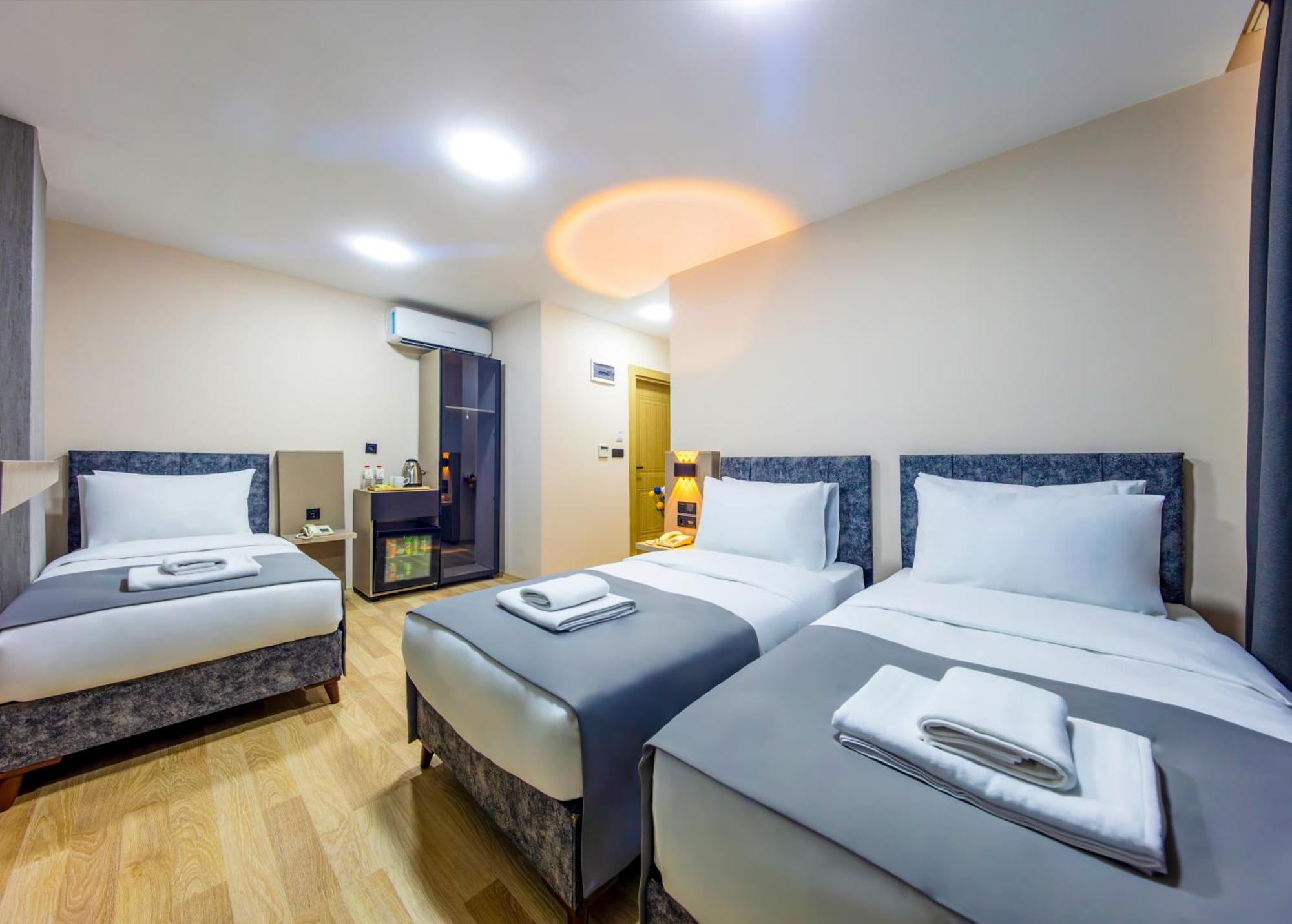 The Business Class Hotel Istanbul Bagian luar foto