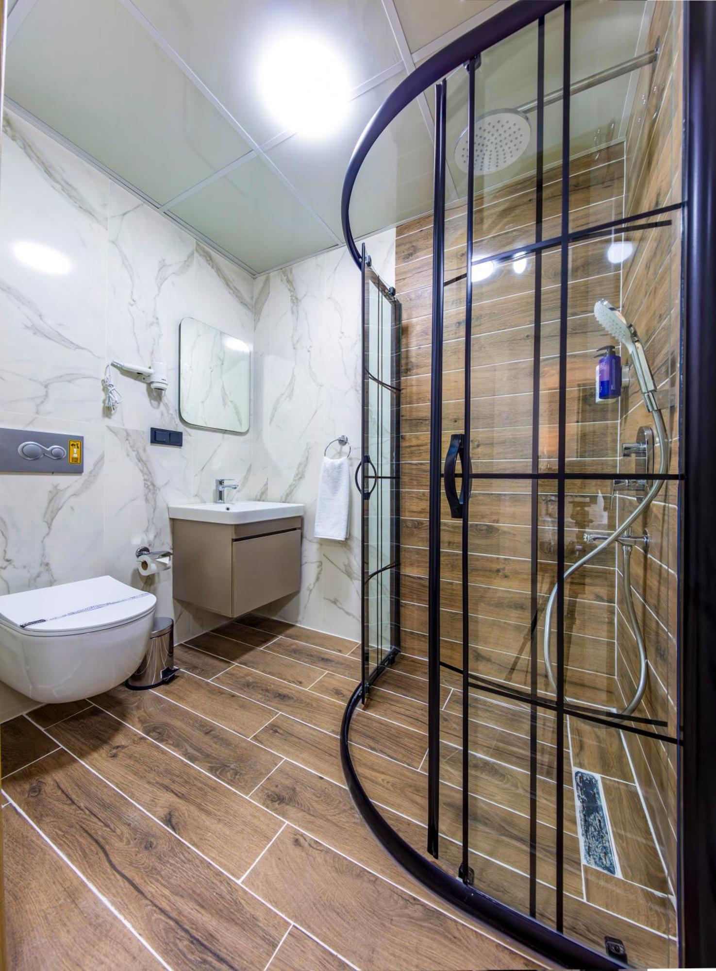 The Business Class Hotel Istanbul Bagian luar foto