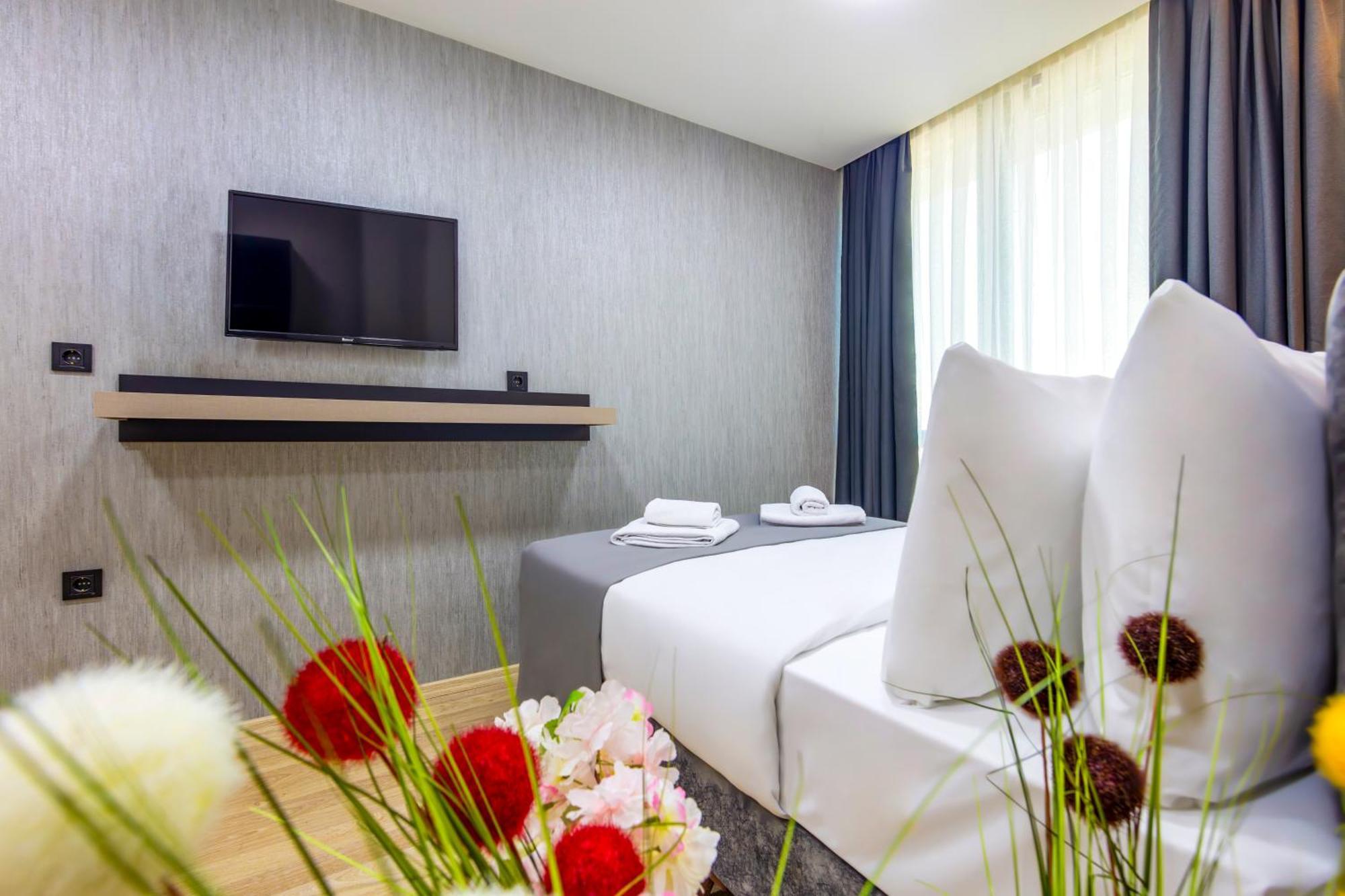 The Business Class Hotel Istanbul Bagian luar foto